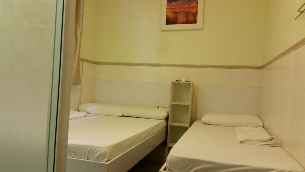 Li Cheng Guesthouse Гонконг Екстер'єр фото