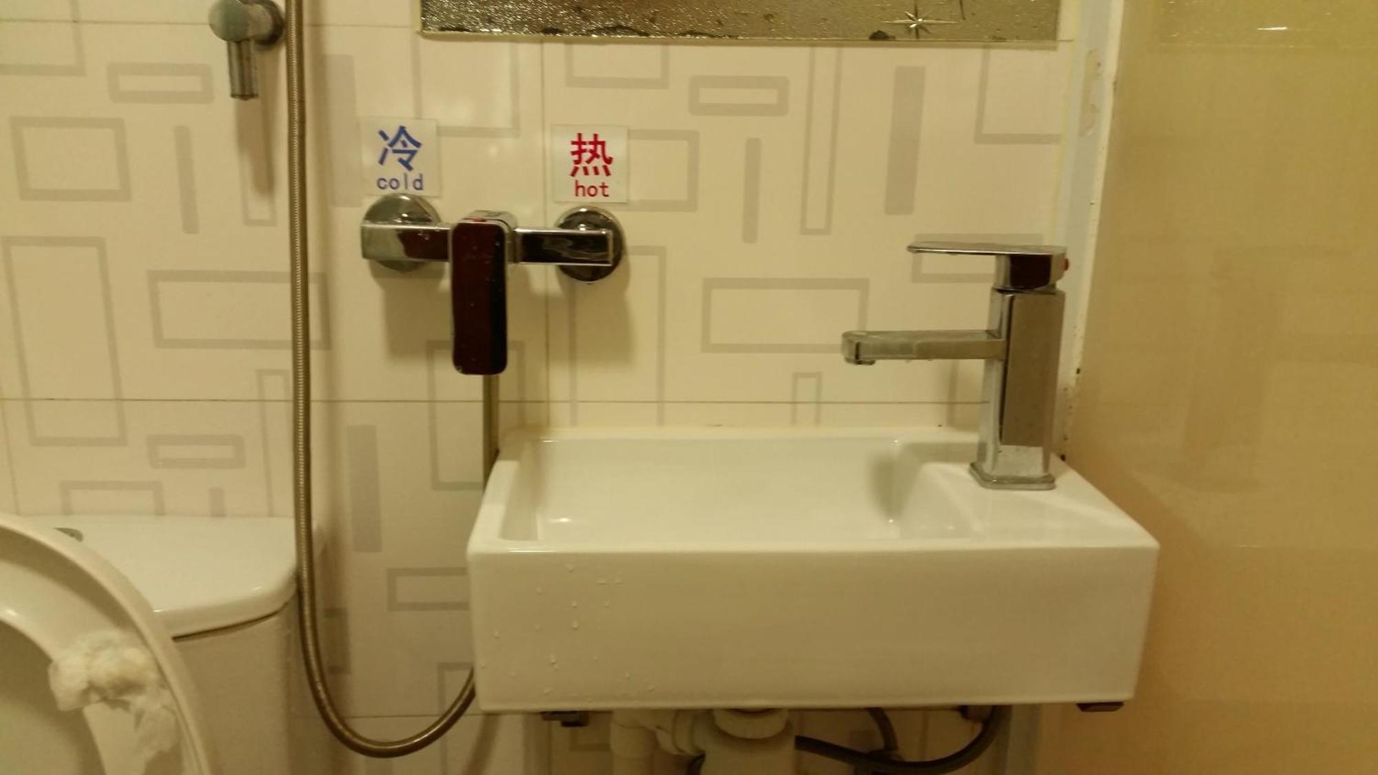 Li Cheng Guesthouse Гонконг Екстер'єр фото